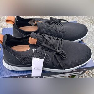 Brand new IZOD Mens Bannister shoes, size 10&10.5.